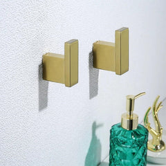 Cuier auriu din metal