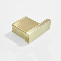 Cuier auriu din metal